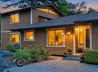 2487 Olivet Road, Santa Rosa, CA 95401