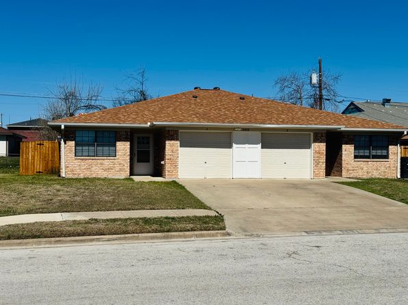 3103 Honeysuckle Cir APT A