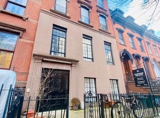 102 Kent St, Brooklyn, NY 11222