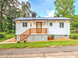 102 Marion Rd, Oak Ridge, TN 37830