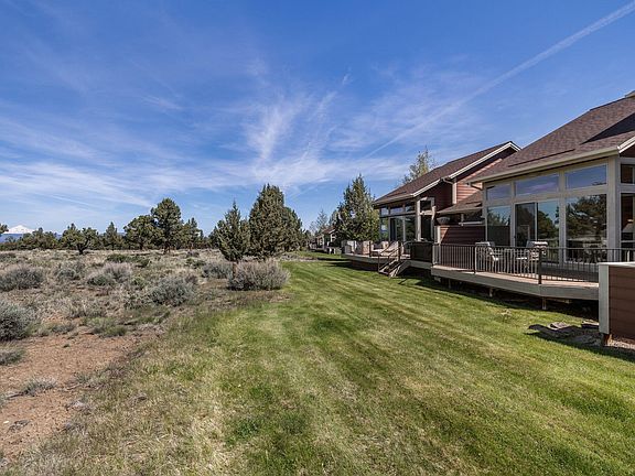 4th image of 713 Sagebush Ct