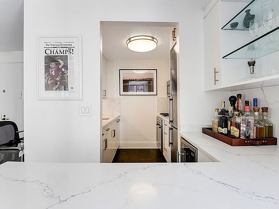 4th image of 300 E 64th St APT 7D