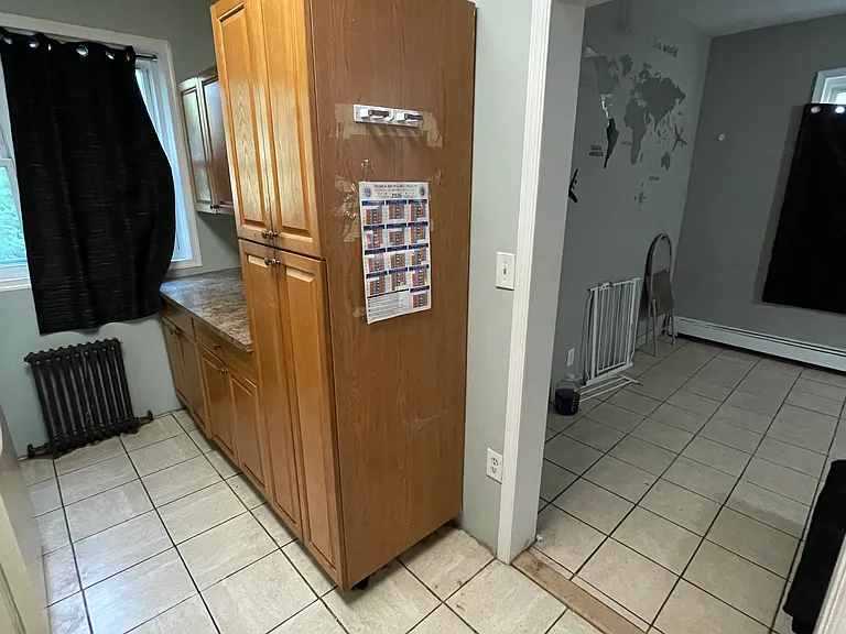 Kitchen (Different angle)