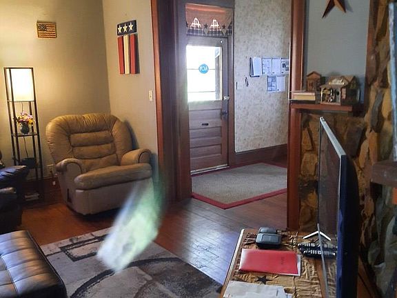 2nd image of 139 Belleview Ave