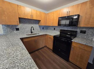 4061 Gardendale Dr #207, Fort Gratiot, MI 48059