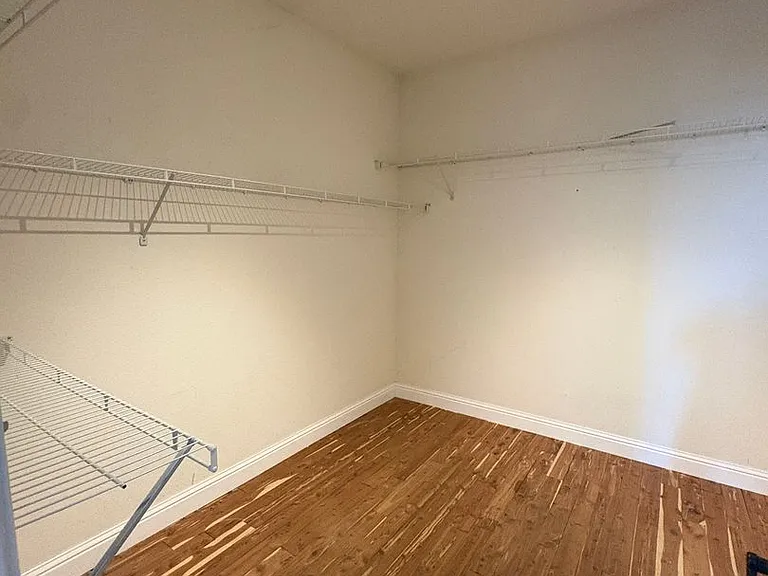 139 Ainger Cir — Photo 13