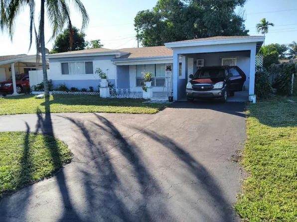 2260 Gulfstream Dr, Hollywood, FL 33023