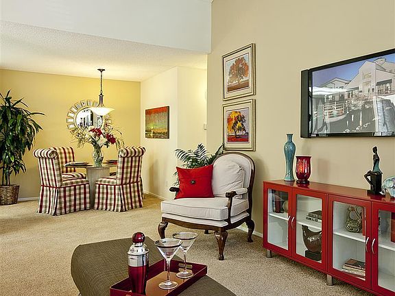4th image of 1241 Cypress Point Ln #1249106