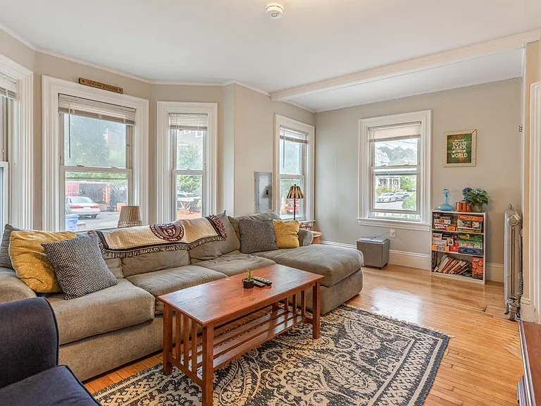 111 Chestnut St #1 — Photo 9
