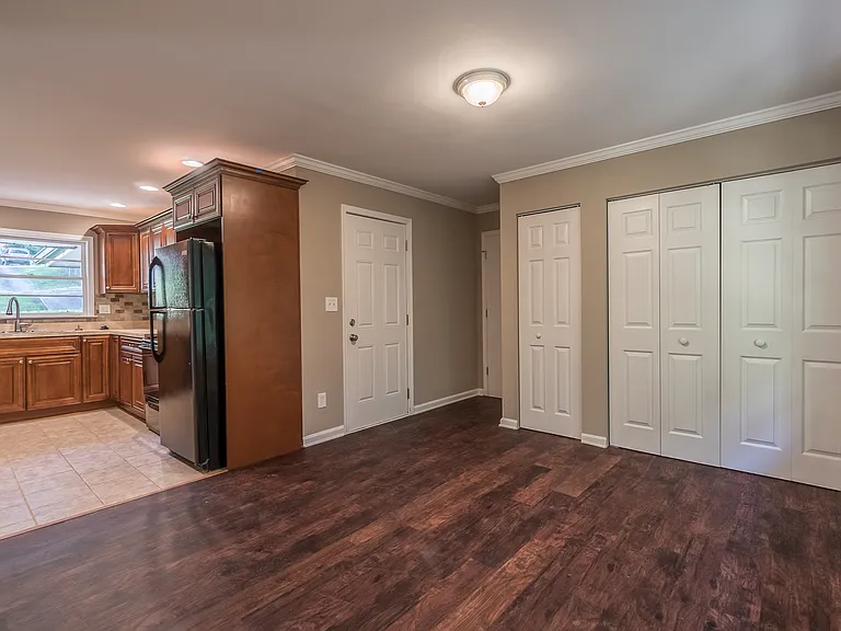 3149 Gay Dr — Photo 42