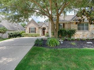 14 Dresden Pl, Spring, TX 77382
