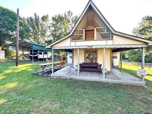 20844 Meadowdale Dr, Chandler, TX 75758