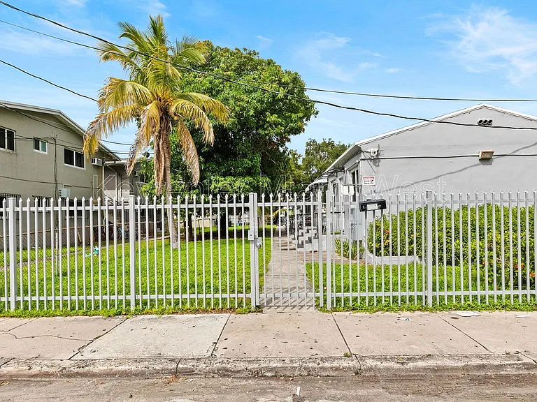 110 NW 9th Ave #5 — Photo 18