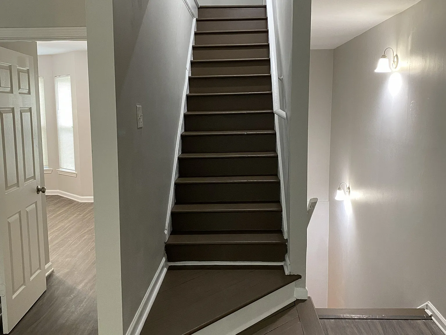 4 bed, 1536 sqft, $2,700 — Photo 2