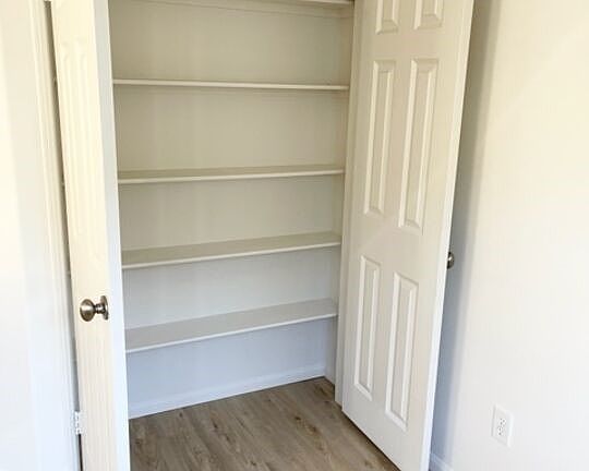 2nd image of 26094 Stonehaven Dr