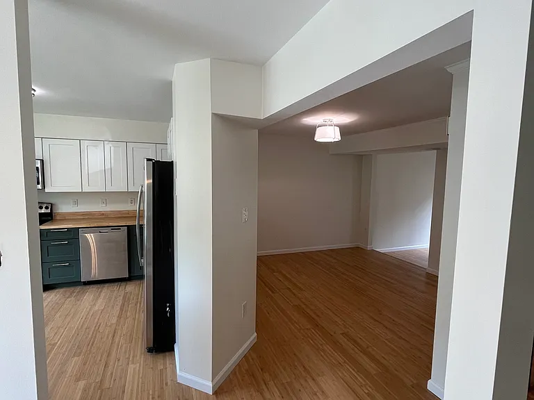 7724 Chatfield Ln — Photo 12