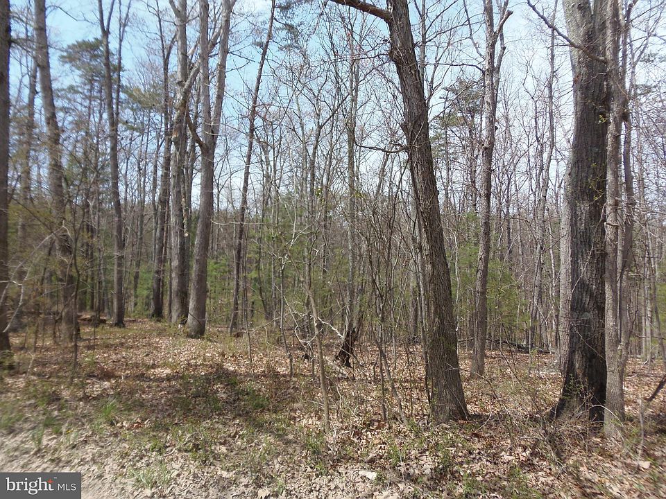 2nd image of Indian Run Ln