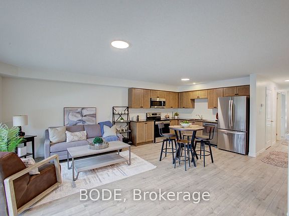 5th image of 200 Brantwood Park Rd #9
