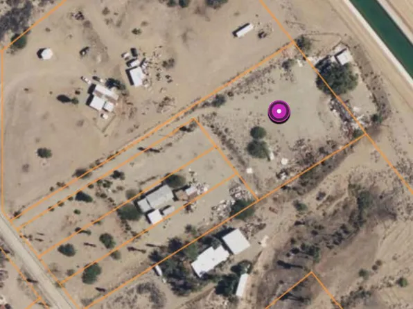 10330 Coachella Canal Rd, Niland, CA 92257