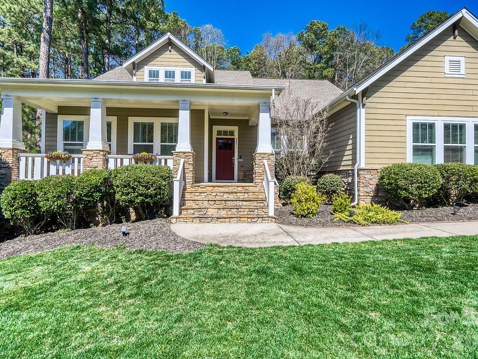 1st image of 405 Brookridge Dr