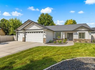 2818 E Shadowview St, Eagle, ID 83616