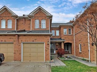 2665 Thomas St #34, Mississauga, ON L5M 6G5