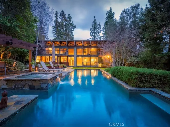 4305 Woodleigh Ln, La Canada Flintridge, CA 91011