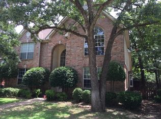 3906 Farmingdale Dr, Arlington, TX 76001