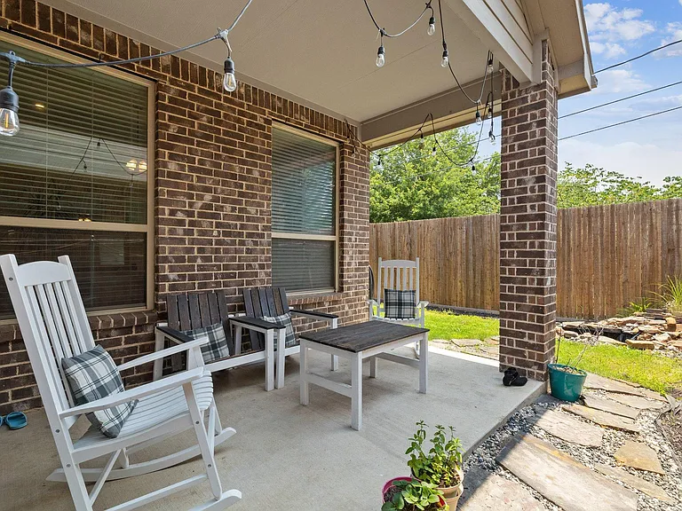 7148 Chelsea Dr — Photo 30