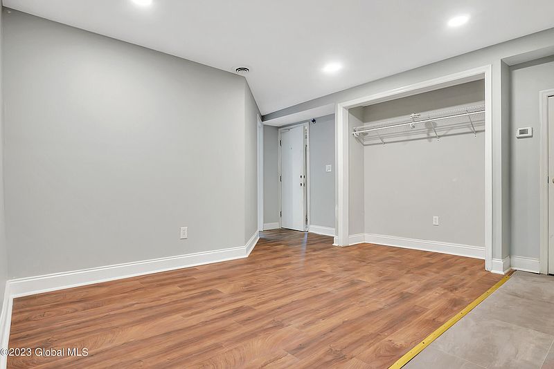 4th image of 199 New Scotland Avenue