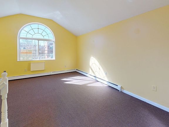 5th image of 2948 Wickham Ave #2B