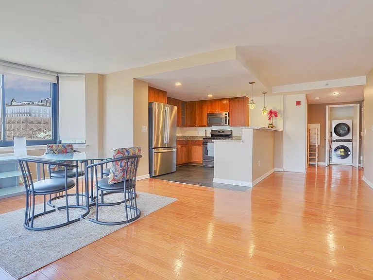 700 Grove St #4F — Photo 3
