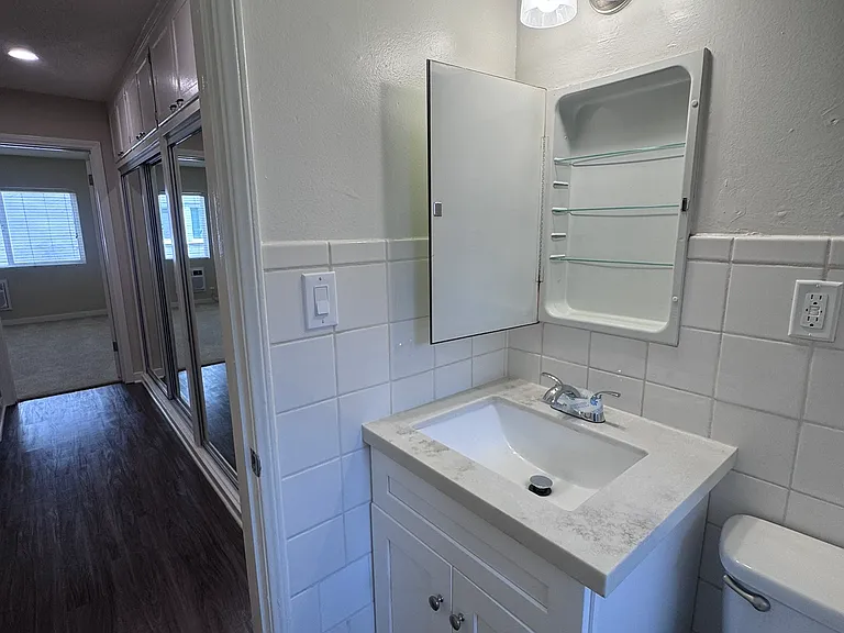 1550 Woodruff Ave #4 — Photo 18