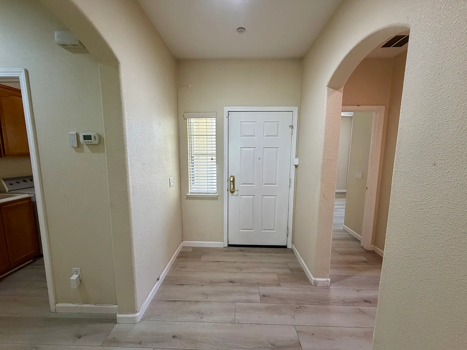 2 bed, 1252 sqft, $2,850 — Photo 4