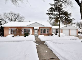 4447 Elm Ave, Lyons, IL