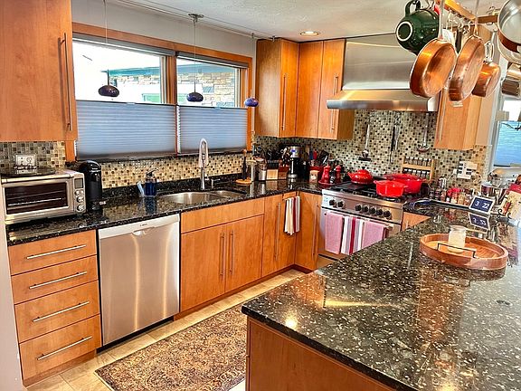 2nd image of 16 Howard Ave