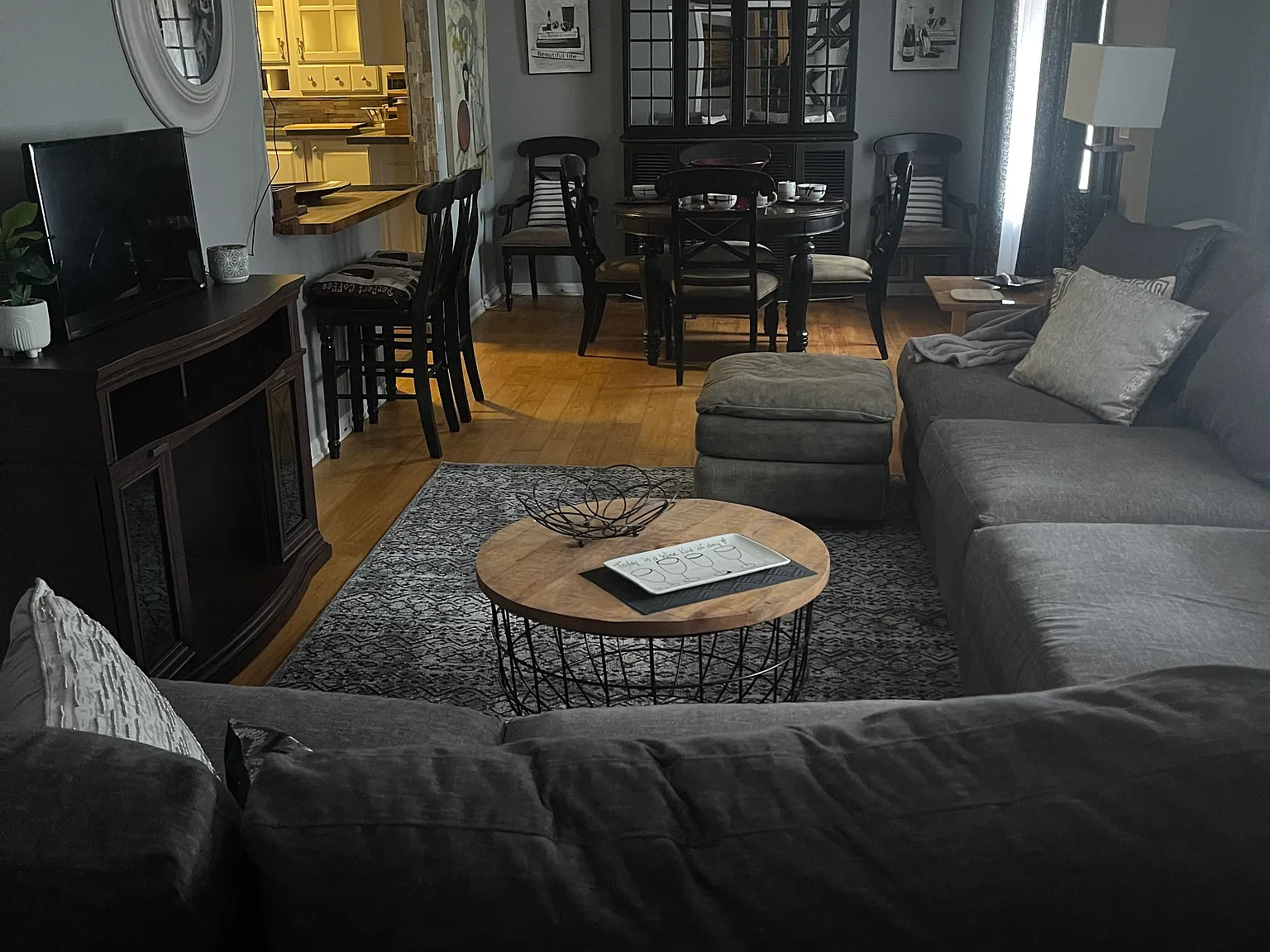 2 bed, 1690 sqft, $1,590 — Photo 2