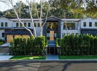 15820 Royal Oak Rd, Encino, CA 91436