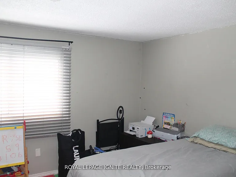 500 Grey St #D — Photo 9