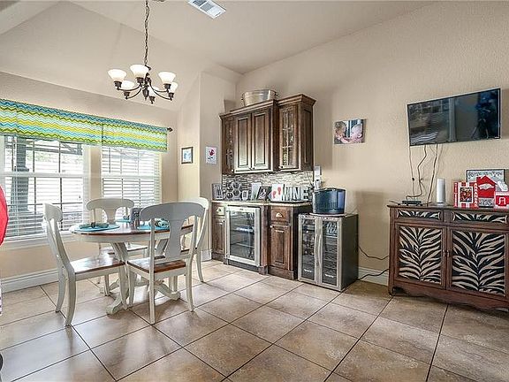 3rd image of 3712 Brighton Pl