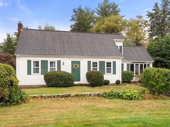 725 Oakhill Ave, Attleboro, MA 02703
