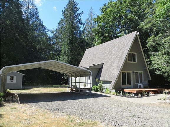 3rd image of 111 E McLane Dr