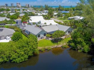 27 Aqua Ra Dr, Jensen Beach, FL 34957