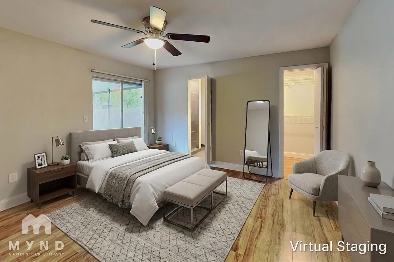 3 bed, 2.0 bath, 1305 sqft, $2,195 — Photo 3