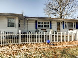 1339 N Lincoln Ave, Taylorville, IL 62568