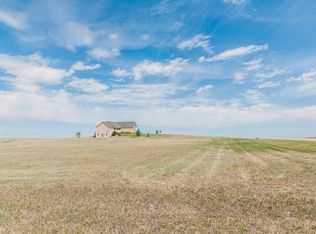 8020 Heavenly Dr, Cheyenne, WY 82007