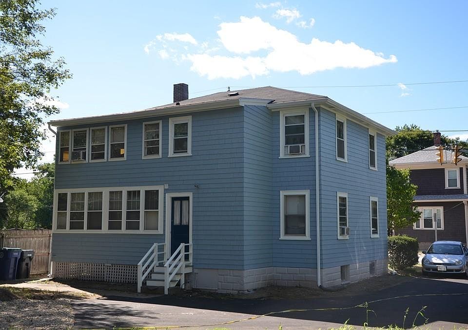 2nd image of 186 Marlborough Rd