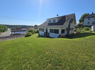 202 Franklin St, Elroy, WI 53929