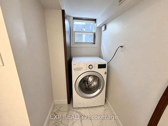 5th image of 236 Munro St #Basement