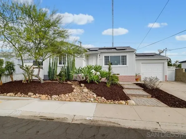 5162 Pirotte Dr, San Diego, CA 92105